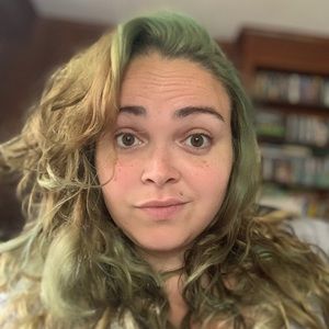 Meet your Posher, Justine